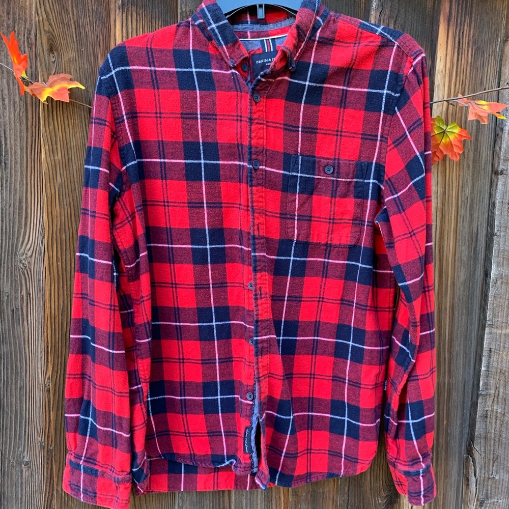Denim & Flowers Women’s Plaid Flannel Red Shirt